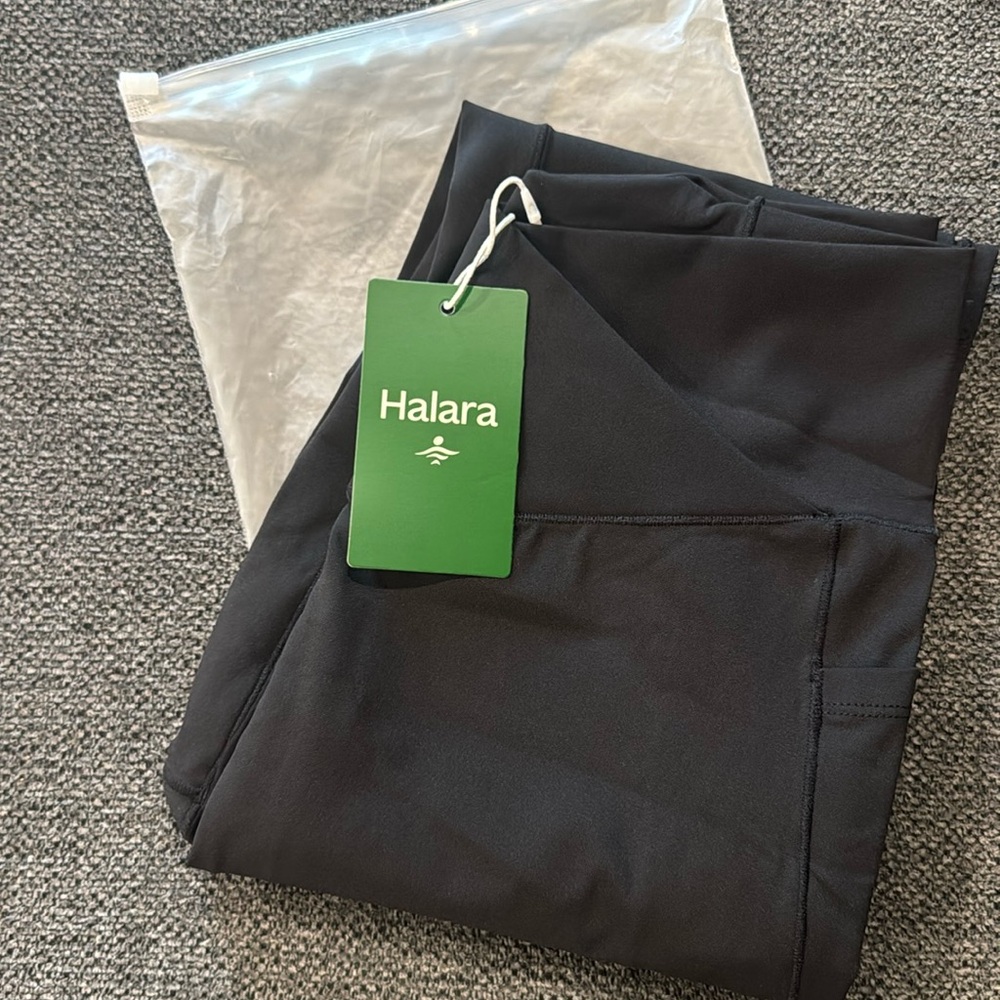 NEW HALARA Black Cross Over Leggings With Pockets